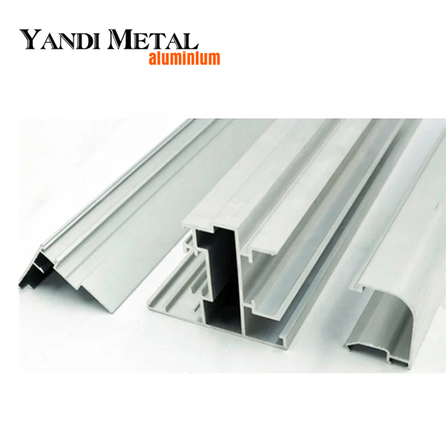 مقاطع الألمنيوم المبثوقة المطلية بمسحوق مخصصة من Yandi Aluminium